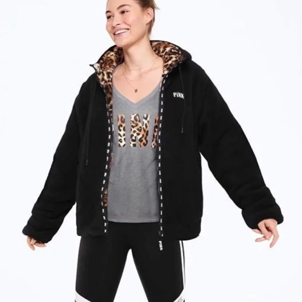 NEW Victoria Secret PINK Cheetah Sherpa Ja…